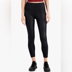 No Boundaries Women's Crocodile Embossed Leggings Black Juniors Size Medium